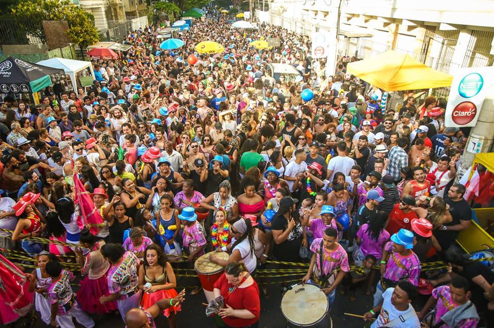 Carnaval deve movimentar R$ 8 bi na economia do Brasil