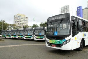Em 7 cidades da Grande SP, prefeitos suspendem transporte público 