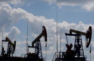 Petróleo Tem Maior Queda Em Mais De Uma Década Com Divergência Entre Rússia e Opep 07 de março de 2020