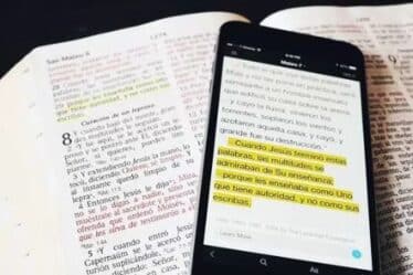 Las mejores aplicaciones para leer la Biblia en tu celular