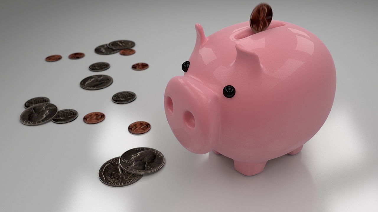 Estratégias Simples para Poupar Dinheiro e Terminar Positivo